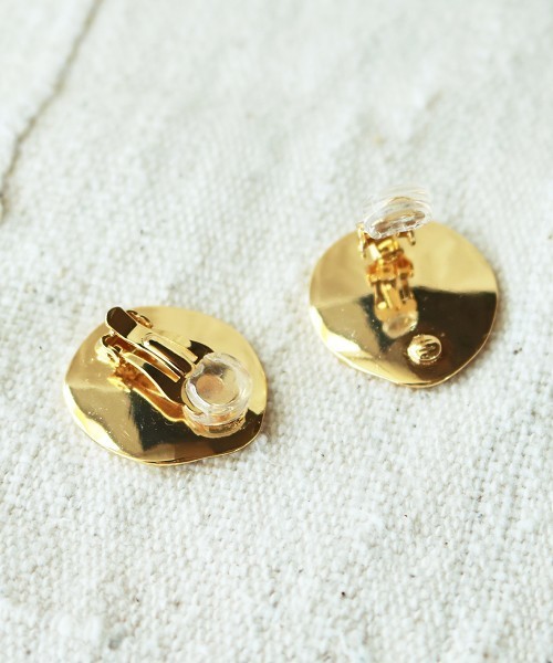 TODAYFUL（トゥデイフル）の「ニュアンスプレートイヤリング（イヤリング・レディース・シルバー/ゴールド・FREE）」の6枚目の写真
