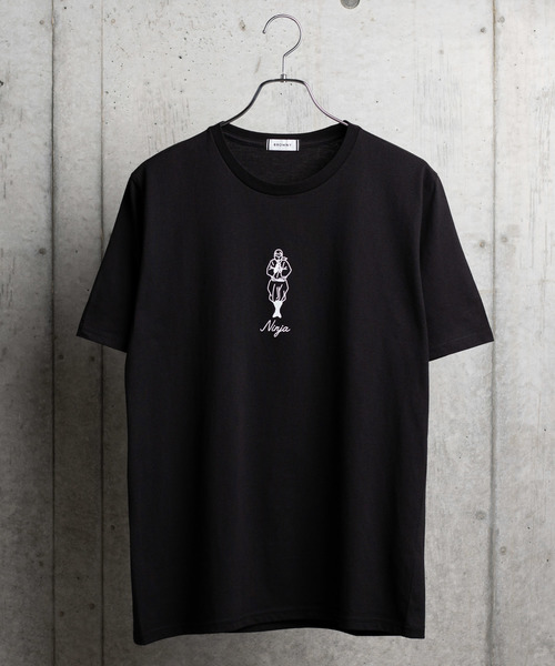 WEGO(ウィゴー)の「WEGO/忍者モチーフTシャツ(Tシャツ/カットソー・メンズ・ホワイト/ブラック・LARGE/SMALL/MEDIUM/X-LARGE)」の2枚目の写真