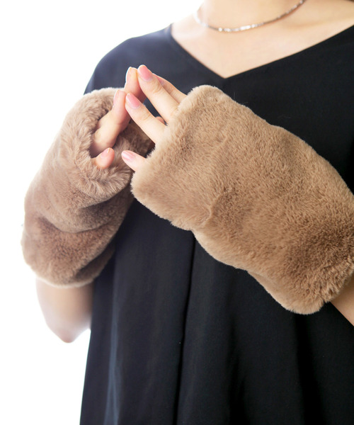 ふわふわファーグローブ（手袋）｜Monocoro toppi（モノコロトッピ）の