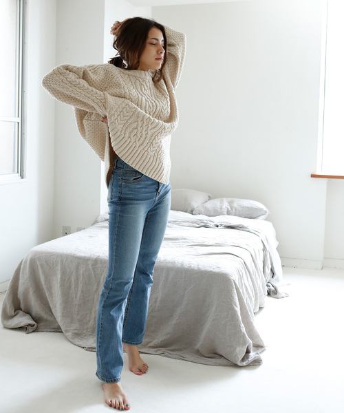 marjour（マージュール）の「STRETCH FLARE DENIM（デニムパンツ・レディース・ブラック/インディゴブルー・SMALL/MEDIUM）」の19枚目の写真