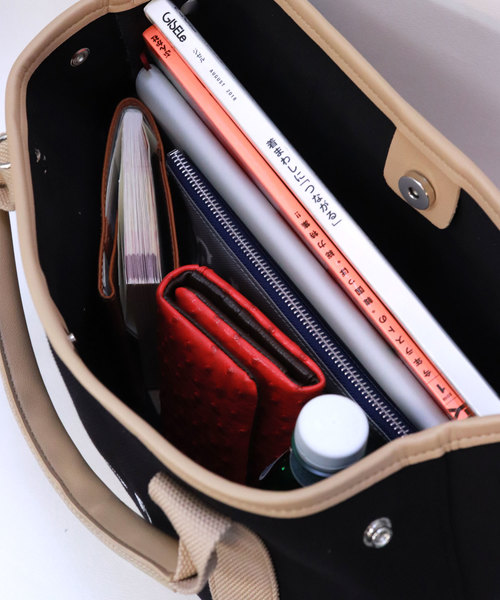 florist(フローリスト)の「【2way】【2点セット】英字入りワイドハンドバッグ(トートバッグ・レディース・ブラウン/イエロー/ブルー/グリーン/ブラック系その他/ベージュ/ブラック系その他2・FREE)」の15枚目の写真