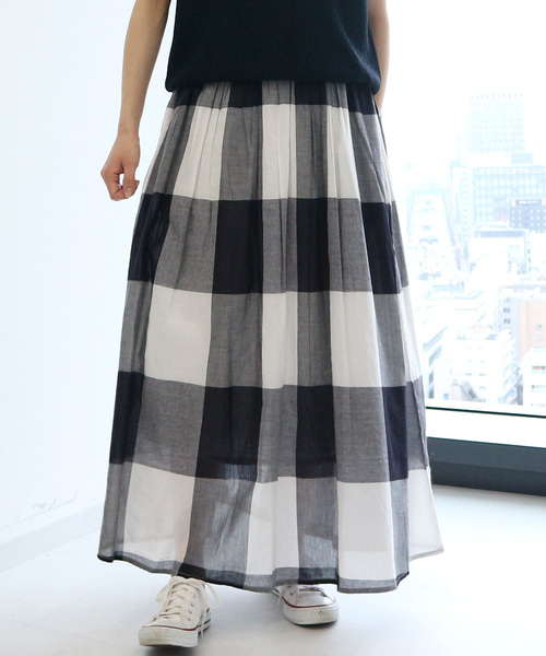 AMERICAN HOLIC（アメリカンホリック）の「ギャザーロングスカート　＊（スカート・レディース・その他5/ストライプ/チェック/その他14/ブラック系その他/ドット・FREE）」の3枚目の写真