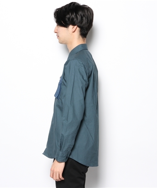 WHO'S WHO gallery（フーズフーギャラリー）の「MA-1ポケットRGシャツ（シャツ/ブラウス・メンズ・ホワイト/ブルー・MEDIUM/LARGE）」の4枚目の写真