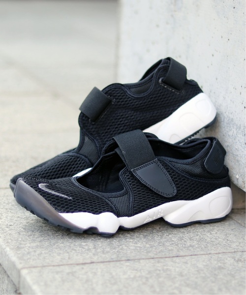 NIKE(ナイキ)の「NIKE / ナイキ ウィメンズ エアリフトブリーズ(サンダル・メンズ・ホワイト/ブラック・29cm/28cm/27cm)」の2枚目の写真