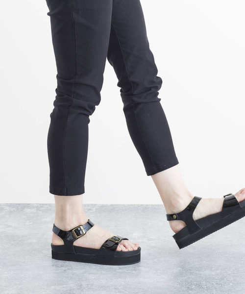 LUGG NAGG(ラグナグ)の「プラットフォームストラップサンダル(サンダル・レディース・ブラック/ダークブラウン・22.5cm/23.5cm/24.5cm)」の6枚目の写真