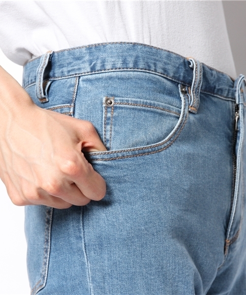 WEGO（ウィゴー）の「WEGO/センタープレスクロップドデニムパンツ（デニムパンツ・メンズ・ダークインディゴブルー/ライトインディゴブルー・MEDIUM/LARGE）」の7枚目の写真