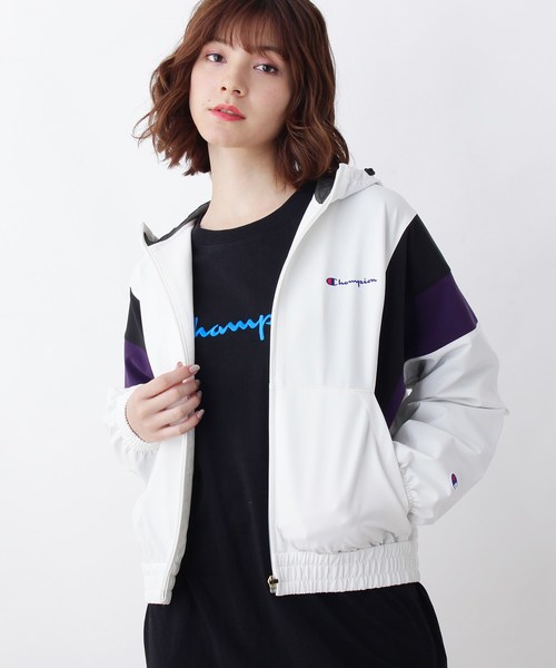 Champion(チャンピオン)の「Champion フード付き配色ブルゾン(ブルゾン・レディース・ホワイト系9/ネイビー系5/イエロー系7・02/03)」の1枚目の写真