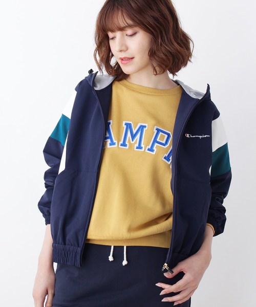 Champion(チャンピオン)の「Champion フード付き配色ブルゾン(ブルゾン・レディース・ホワイト系9/ネイビー系5/イエロー系7・02/03)」の2枚目の写真
