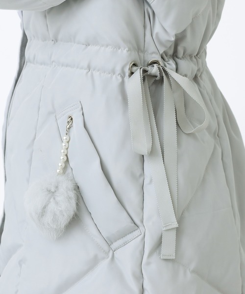 ElegChic(エレグシック)の「シェイプアップファー ロング ダウンコート/秋冬 冬 コート キルティング(ダウンジャケット/コート・レディース・ライトグレー/ブラック/ネイビー・L/M)」の8枚目の写真
