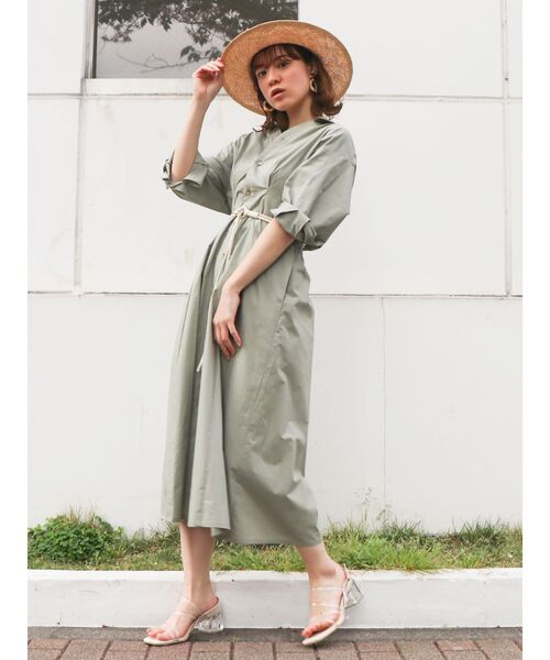 dazzlin(ダズリン)の「バックシャーリングシャツワンピース(ワンピース・レディース・ピンク/オフホワイト/カーキ・FREE)」の14枚目の写真