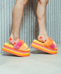 UGG DISCO CHECKER SLIDE アグ ディスコ チェッカー UGG（アグ）の「UGG Disco Checker Slide (PRIDE RAINBOW YELLOW