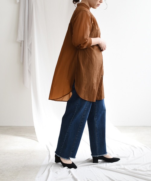 LHELBIE（レルビエ）の「バンドカラーシアーロングシャツ（シャツ/ブラウス・レディース・ベージュ/カーキ/キャメル・M）」の5枚目の写真