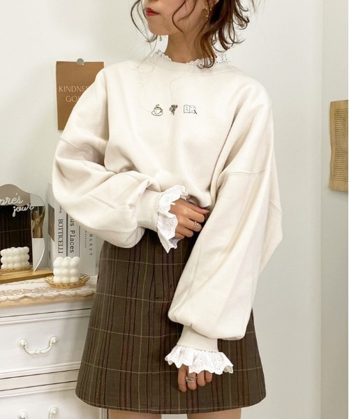 apres jour（アプレジュール）の「【3周年記念アイテム】袖ボリュームスウェット【ZOZOTOWN限定アイテム】（スウェット・レディース・ブラック/アイボリー/モカ/ライトベージュ・X-LARGE/フリー）」の5枚目の写真