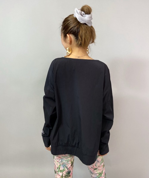 ROXY（ロキシー）の「ROXY/ロキシー   水陸両用ビッグシルエット  ラッシュロンT   RLY211039（ラッシュガード・レディース・ブラック/オレンジ・L/M）」の6枚目の写真