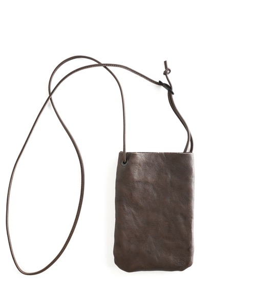 ARTS & CRAFTS(アーツアンドクラフト)の「アーツアンドクラフツ / VEGETABLE HORSE LEATHER べジタブルホースレザー / FLAT SHOULDER S フラットショルダーS(ショルダーバッグ・レディース・チョコ/グレー/グレイッシュベージュ/ブラック/イエロー/キャメル/オリーブ・FREE)」の16枚目の写真