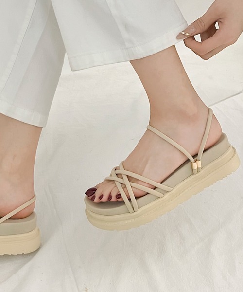 Shoes in Closet（シューズインクローゼット）の「軽量厚底 2WAY クロスストラップ / コード スポーツサンダル 7437（サンダル・レディース・ブラック系その他2/ブラック系その他6/ブラウン系その他6/ベージュ系その他6/ブラウン系その他2/ピンク系/ベージュ系/ブルー系/グレー/ブラウン系その他・M/3L/S/XS/L/LL/4L/5L）」の7枚目の写真