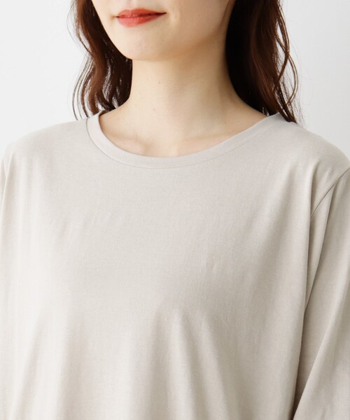 SHOO・LA・RUE(シューラルー)の「◆【S-3L】ラウンドヘムクルーネックカットソー(Tシャツ/カットソー・レディース・ナチュラル/アイボリー/ベージュ系その他6/ブラック・02/04/03/01/05)」の9枚目の写真