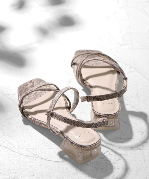 SOROTTO（ソロット）の「華奢ストラップデザインのクリアヒールスクエアトゥサンダル（サンダル・レディース・アイボリー/グリーン系その他/シルバー/ブラック/ブラウン/パープル/パイソン・S/L/LL/M）」の18枚目の写真