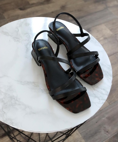 SOROTTO（ソロット）の「華奢ストラップデザインのクリアヒールスクエアトゥサンダル（サンダル・レディース・アイボリー/グリーン系その他/シルバー/ブラック/ブラウン/パープル/パイソン・S/L/LL/M）」の14枚目の写真