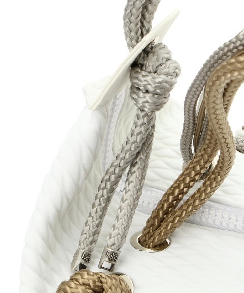 muta(ムータ)の「muta MARINE×L4K3/ムータ マリン×レイク/ネオプレン生地2wayトートバッグ/QL-DR01(ショルダーバッグ・メンズ・ホワイト・FREE)」の11枚目の写真