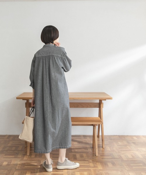 FORK&SPOON（フォークアンドスプーン）の「FORK&SPOON　バンドカラーシャンブレーワンピース（ワンピース・レディース・ブラック系その他/ブルー系その他・ONE）」の11枚目の写真