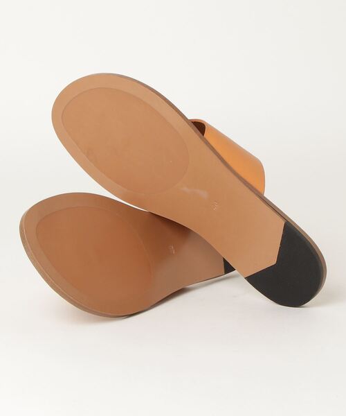 JVAM（ジェーヴィエーエム）の「JVAM:NETHI SANDAL COW VT（サンダル・メンズ・ベージュ・41/43/40）」の3枚目の写真