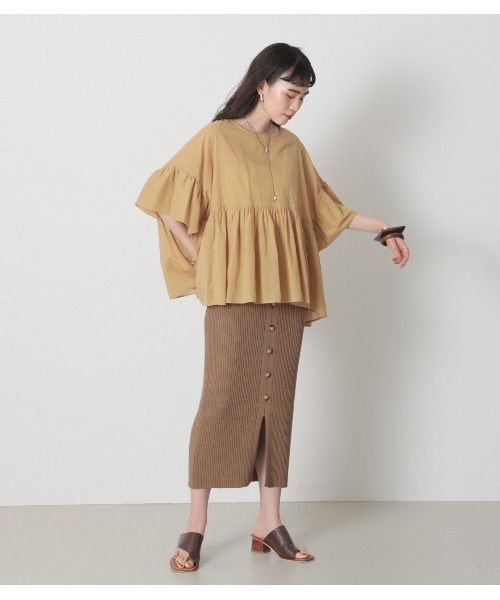 crie conforto（クリーコンフォルト）の「スクエアギャザーＢＬ（シャツ/ブラウス・レディース・ブラック/オフホワイト/イエロー・FREE）」の6枚目の写真