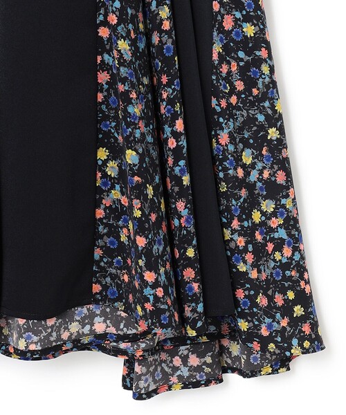 ANEVER（アンエバー）の「【SEDUM】サーキュラーキャミソールドレス（ワンピース・レディース・ホワイト系/ブラック系・38）」の13枚目の写真