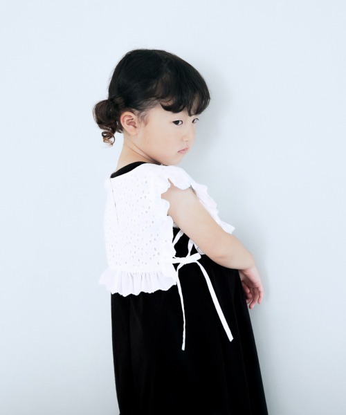 LOWRYS FARM（ローリーズファーム）の「カットワークシシュウツケエリ　951601（付け襟・キッズ・ブラック/オフホワイト・FREE）」の4枚目の写真