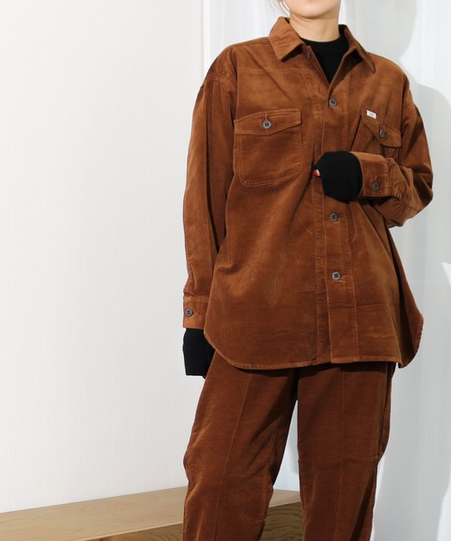 Lee(リー)の「Lee/リー 細畝コーデュロイ リラックスシャツ(シャツ/ブラウス・レディース・パープル/ブラウン・SMALL/MEDIUM)」の14枚目の写真