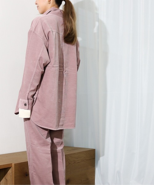 Lee(リー)の「Lee/リー 細畝コーデュロイ リラックスシャツ(シャツ/ブラウス・レディース・パープル/ブラウン・SMALL/MEDIUM)」の11枚目の写真