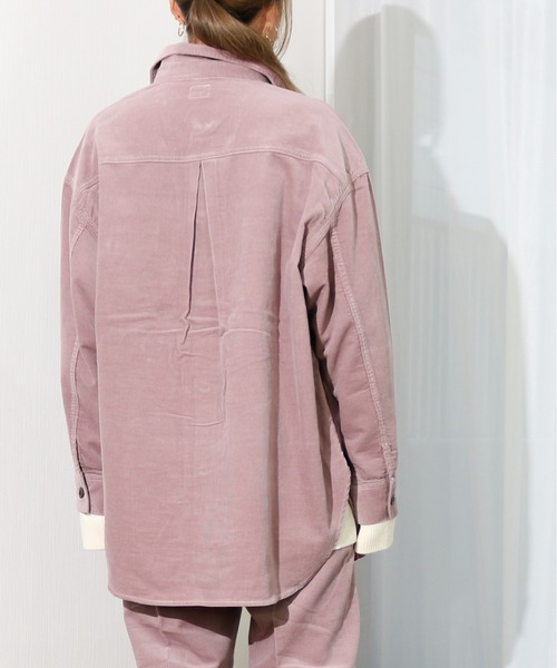 Lee(リー)の「Lee/リー 細畝コーデュロイ リラックスシャツ(シャツ/ブラウス・レディース・パープル/ブラウン・SMALL/MEDIUM)」の9枚目の写真