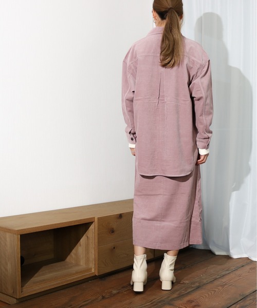 Lee(リー)の「Lee/リー 細畝コーデュロイ リラックスシャツ(シャツ/ブラウス・レディース・パープル/ブラウン・SMALL/MEDIUM)」の3枚目の写真