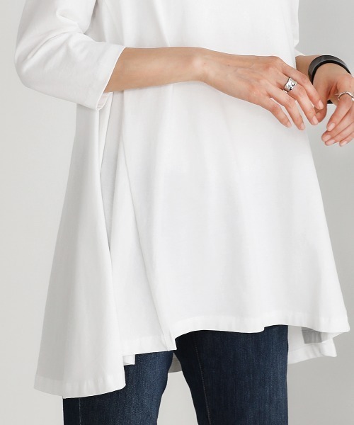 Bou Jeloud(ブージュルード)の「【はあちゅう×BouJeloud】美シルエットAラインTOPS(Tシャツ/カットソー・レディース・ブラック/オフホワイト/ピンク・FREE)」の22枚目の写真