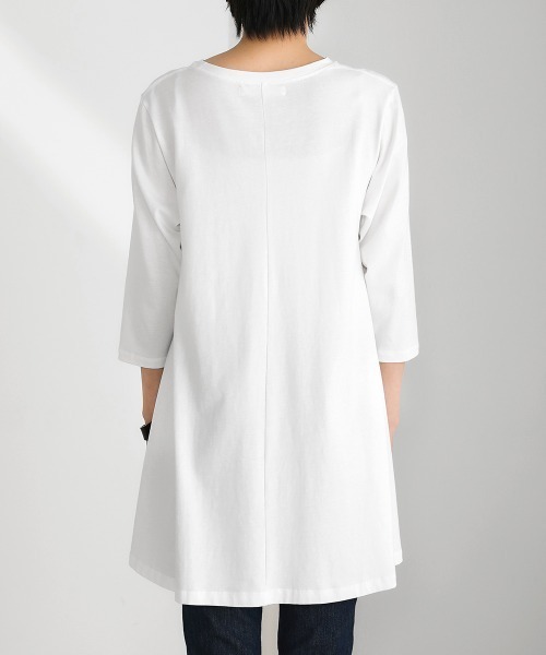 Bou Jeloud(ブージュルード)の「【はあちゅう×BouJeloud】美シルエットAラインTOPS(Tシャツ/カットソー・レディース・ブラック/オフホワイト/ピンク・FREE)」の14枚目の写真