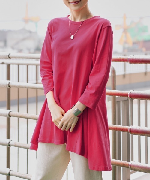 Bou Jeloud(ブージュルード)の「【はあちゅう×BouJeloud】美シルエットAラインTOPS(Tシャツ/カットソー・レディース・ブラック/オフホワイト/ピンク・FREE)」の6枚目の写真