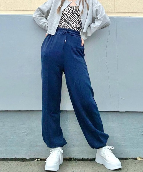 WEGO（ウィゴー）の「WEGO/ピンタックJOGイージーパンツ（スウェットパンツ・レディース・ホワイト/ブラック/ダークグリーン/オートミール/ブラック系その他/オレンジ/ネイビー/アニマル/レッド/サックスブルー/グリーン/その他2/その他1・FREE）」の8枚目の写真