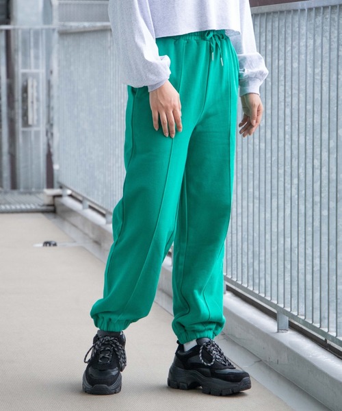 WEGO（ウィゴー）の「WEGO/ピンタックJOGイージーパンツ（スウェットパンツ・レディース・ホワイト/ブラック/ダークグリーン/オートミール/ブラック系その他/オレンジ/ネイビー/アニマル/レッド/サックスブルー/グリーン/その他2/その他1・FREE）」の7枚目の写真