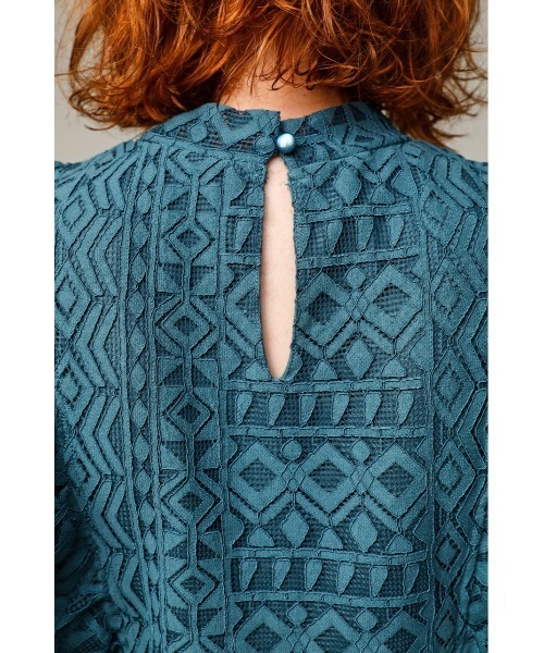 SLY(スライ)の「RUFFLE LACE TOPS ラッフルレース トップス(シャツ/ブラウス・レディース・ブルー/ブラック/バーガンディー/オフホワイト・FREE)」の22枚目の写真