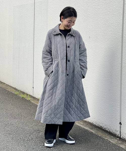 BEARDSLEY（ビアズリー）の「襟元のスカラ刺繍が女性らしく軽い着心地 花襟ギンガムキルトコート（その他アウター・レディース・ブラック・FREE）」の5枚目の写真