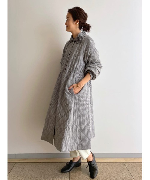 BEARDSLEY（ビアズリー）の「襟元のスカラ刺繍が女性らしく軽い着心地 花襟ギンガムキルトコート（その他アウター・レディース・ブラック・FREE）」の21枚目の写真