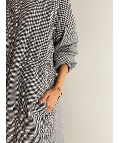 BEARDSLEY（ビアズリー）の「襟元のスカラ刺繍が女性らしく軽い着心地 花襟ギンガムキルトコート（その他アウター・レディース・ブラック・FREE）」の19枚目の写真