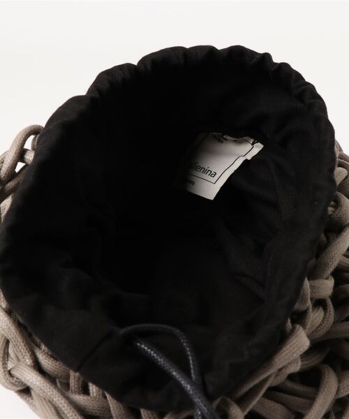 ALIENINA（アリエニーナ）の「【ALIENINA/アリエニーナ】ハンドバッグ　ハンドメイド　コットン　ロープバッグ（ハンドバッグ・レディース・ホワイト/ブラック/ベージュ/ライトブラウン・FREE）」の5枚目の写真