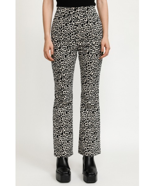 SLY（スライ）の「FINE COLE FLARE PT フレア パンツ（スラックス・レディース・アイボリー/ライトブルー/ホワイト系その他2・1/2/0）」の7枚目の写真