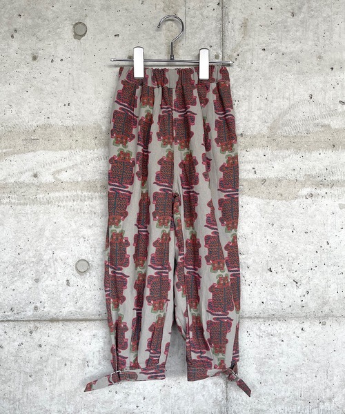 HOGAN RANCH WEAR（ホーガンランチウエア）の「カンフーパンツ（90～150cm）（その他パンツ・キッズ・グレー/ゴールド/チャコール・90/100/110/120/130/140/150）」の2枚目の写真