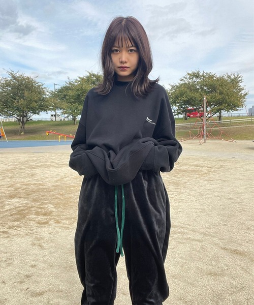 anown（アノン）の「配色スピンドル　ベロアジョガーパンツ【ファッションインフルエンサー yoshinariami × anown 限定コラボ】（その他パンツ・レディース・ブラック/ダークグリーン/ベージュ・FREE）」の14枚目の写真