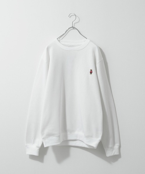 ZIP FIVE（ジップファイブ）の「【ZIP FIVE】【肉厚】アソートスウェットレギュラーサイズトレーナー　クマ刺繍　無地（スウェット・レディース・ホワイト/ブラック/ネイビー/ブラウン/グレー/カーキ/ブルー/オートミール/グレイッシュベージュ/ホワイト系/ホワイト系1/ブラック系/ブラック系1/アイボリー系/グレー系/カーキ系/ブルー系/ネイビー系/ベージュ系/ブラウン系/アイボリー系1/グレー系1/カーキ系1/ブルー系1/ネイビー系1/ベージュ系1/ブラウン系1・MEDIUM/LARGE/X-LARGE）」の4枚目の写真