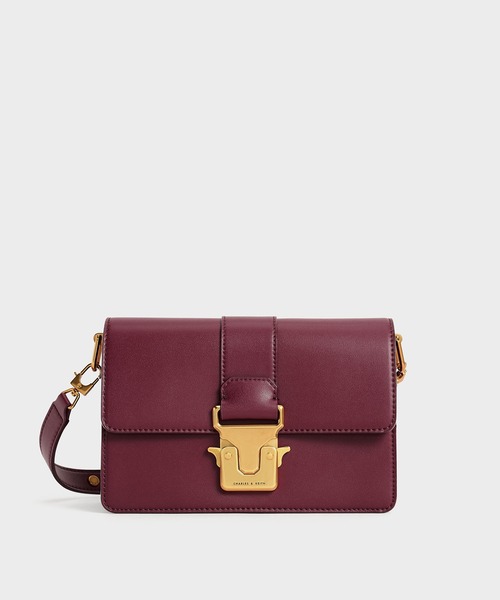 CHARLES & KEITH（チャールズ & キース）の「メタリックアクセント ショルダーバッグ / Metallic Accent Shoulder Bag（ショルダーバッグ・レディース・ネイビー/バーガンディー/ライトベージュ/ブラック・M）」の4枚目の写真
