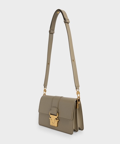 CHARLES & KEITH（チャールズ & キース）の「メタリックアクセント ショルダーバッグ / Metallic Accent Shoulder Bag（ショルダーバッグ・レディース・ネイビー/バーガンディー/ライトベージュ/ブラック・M）」の16枚目の写真