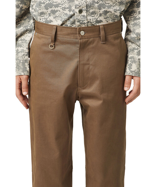 DIESEL（ディーゼル）の「メンズ パンツ チノ ストレート レギュラーフィット（チノパンツ・メンズ・ブラック/ブラウン・32inch/34inch/28inch/36inch/30inch）」の11枚目の写真